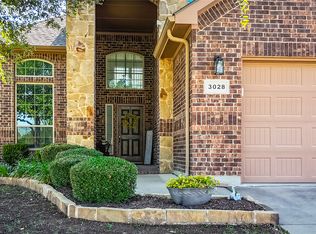 3028 Maple Creek Dr, Fort Worth, TX 76177