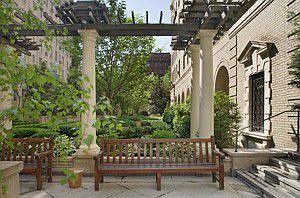 5th image of 333 W 56th St APT 1B