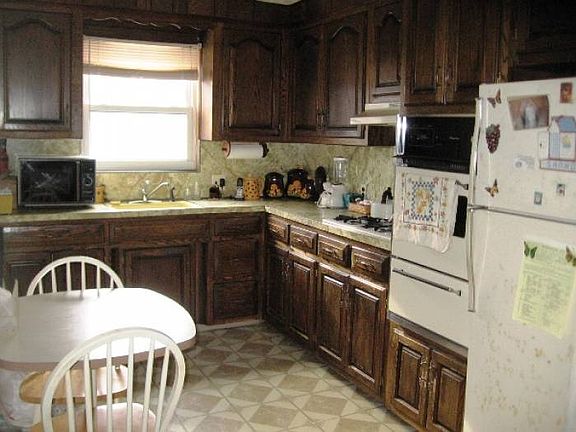 2nd image of 2376 E 23rd St