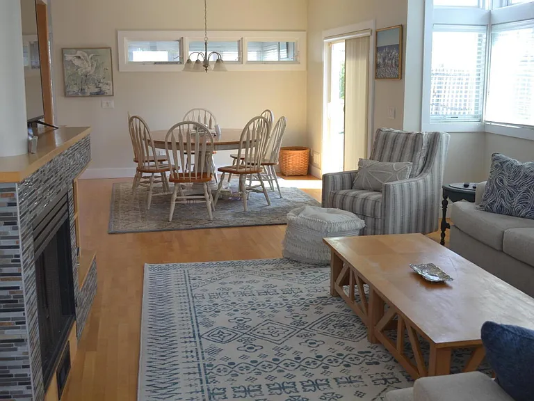 15 Ortley Ave — Photo 11