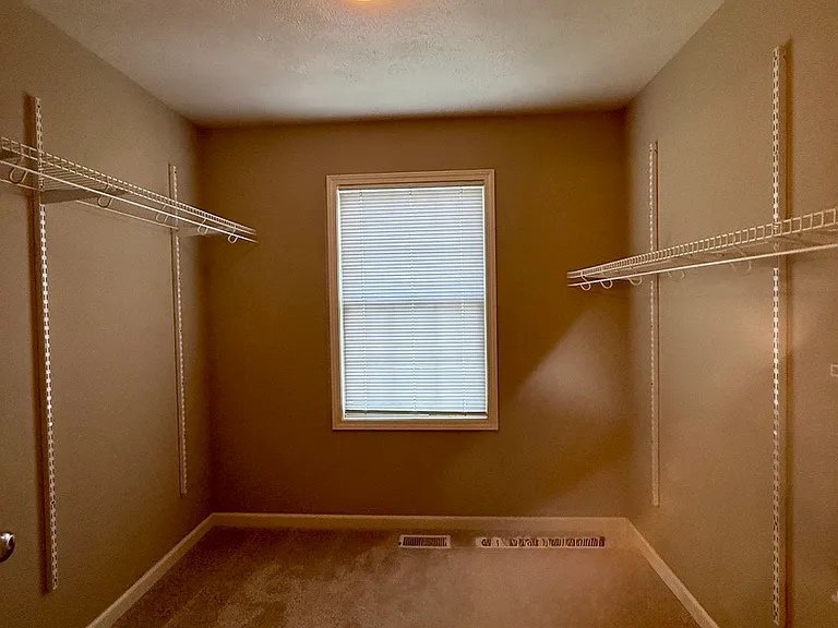1112 Ekstam Dr #4 — Photo 13