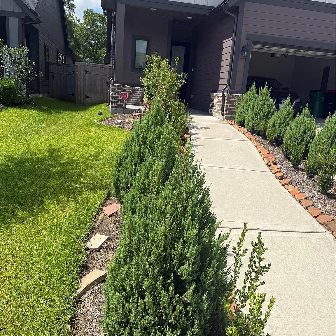 4 bed, 3.0 bath, 2383 sqft, $2,950 — Photo 2