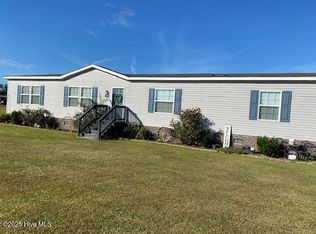 1235 Frederick Rd, Chocowinity, NC 27817