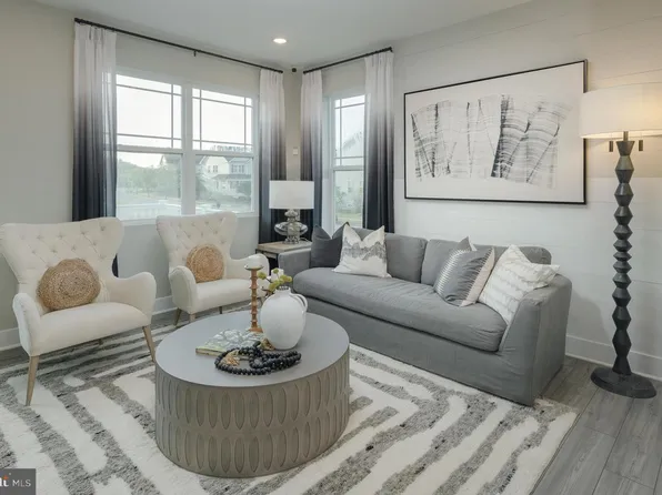 1801 Betterton Rd, Essex, MD 21221