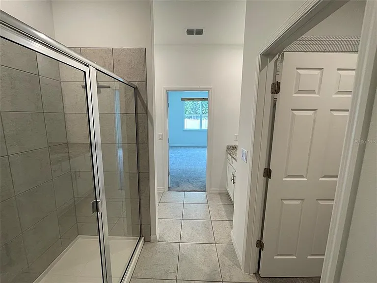 689 Crown Rose Dr — Photo 38