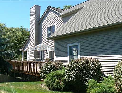 1st image of 219 Pierce Lake Dr