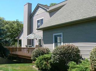 219 Pierce Lake Dr, Chelsea, MI 48118