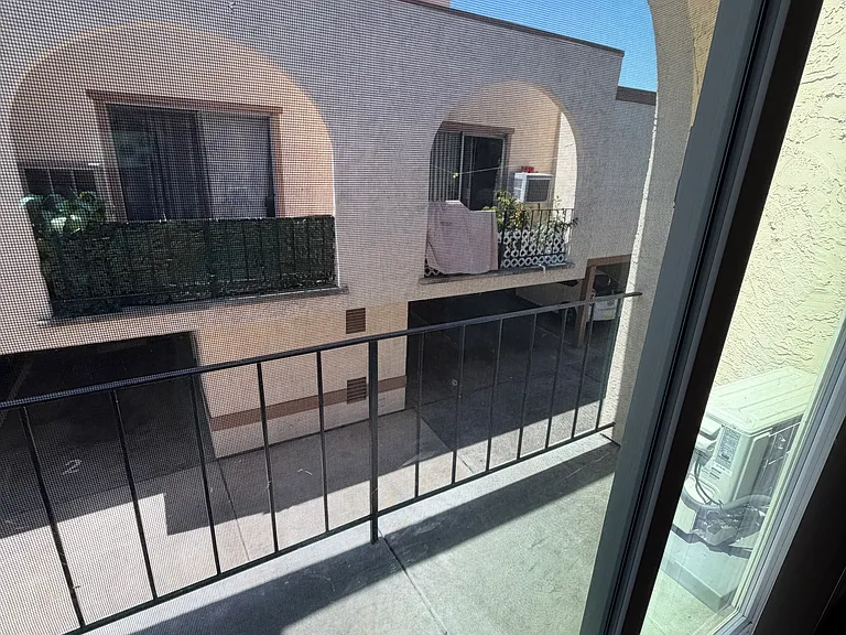 1831 Harrison St #1 — Photo 12