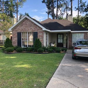 401 Pine Valley Dr, Youngsville, LA, 70592