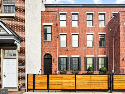 703 S 7th St, Philadelphia, PA, 19147