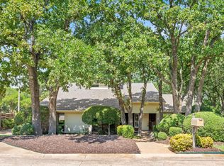 4 Troon Dr, Trophy Club, TX 76262