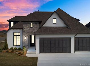 703 E 130th St, Jenks, OK 74037