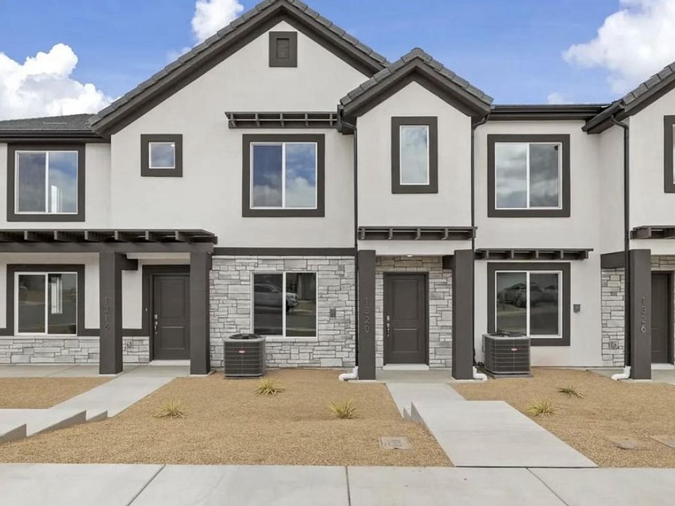 1st image of 3341 E Elkhorn Ln #3341