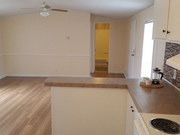 3rd image of 129 Havenwood Dr