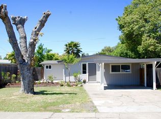 333 Walnut Ln, Gilroy, CA 95020