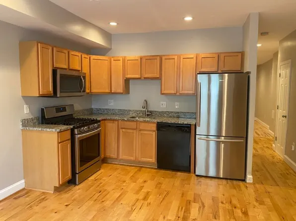 1618 Isherwood St NE #1, Washington, DC 20002