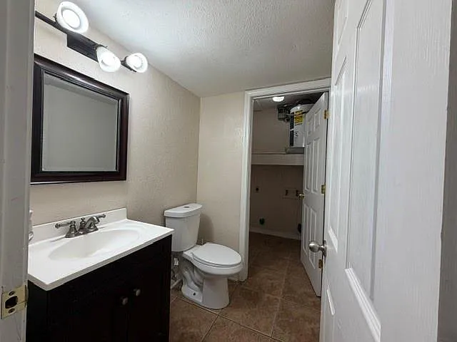 1752 Newport Pl #105 — Photo 6