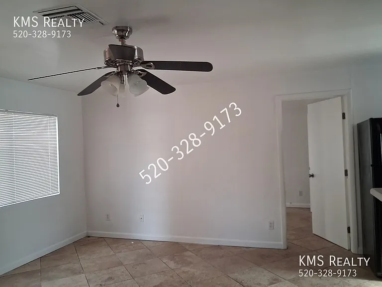 4107 E Los Robles St — Photo 4
