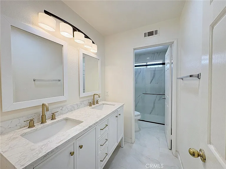 16370 Oldenburg Dr — Photo 28