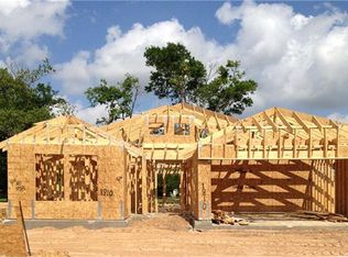 1810 Winding Trail Ln, Alvin, TX 77511