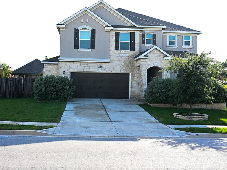 201 Texas Jack Dr — Photo 1