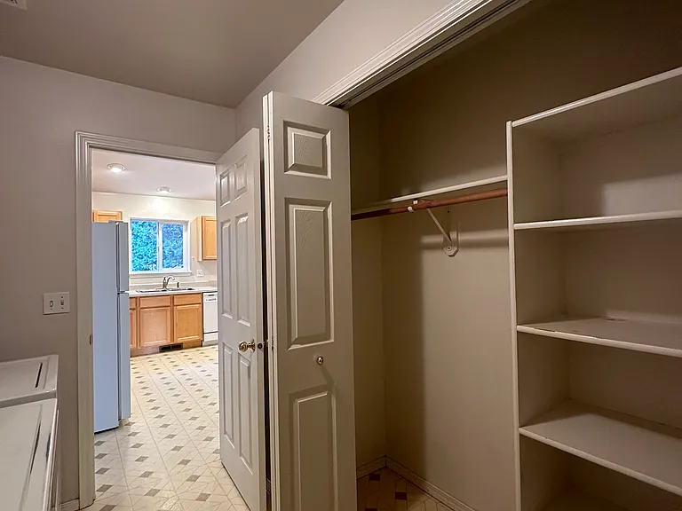 266 SW Summer Lake Dr — Photo 9