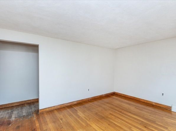 boston-massachusetts-59144183 picture