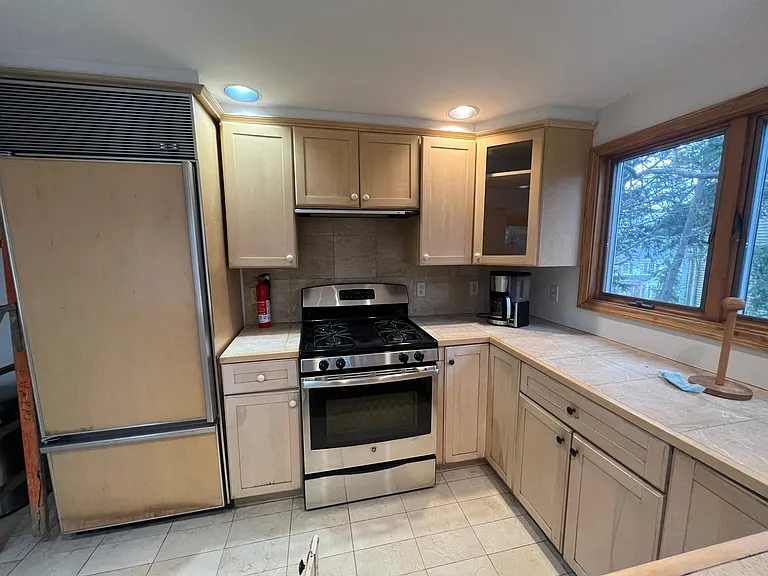 38 Shaw Rd — Photo 8