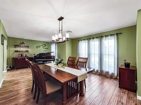 5th image of 2531 Sugar Mill Dr