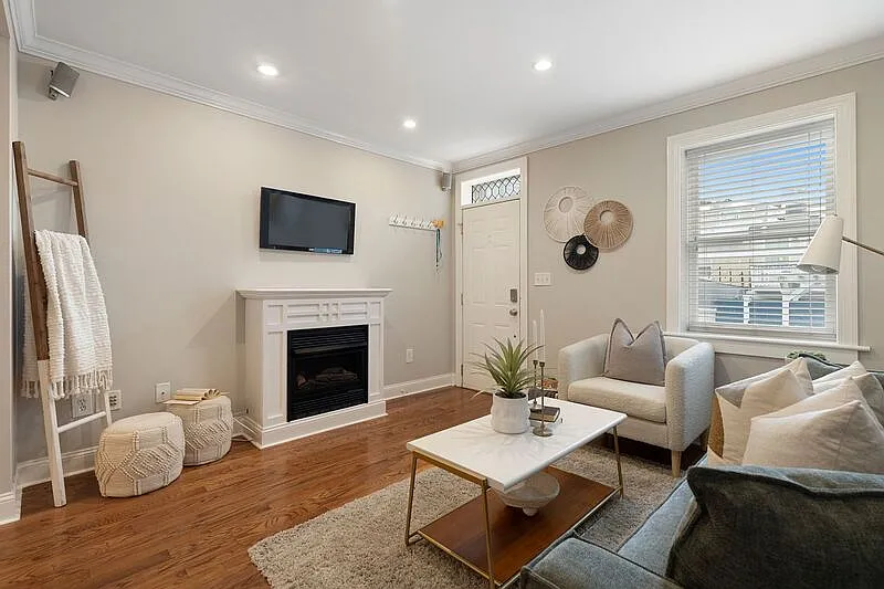 3 bed, 2.5 bath, 1498 sqft, $2,800 — Photo 4