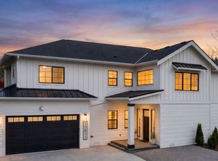 12811 SE 44th Pl, Bellevue, WA 98006