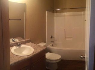 1464 N Gray St, Pocola, OK 74902