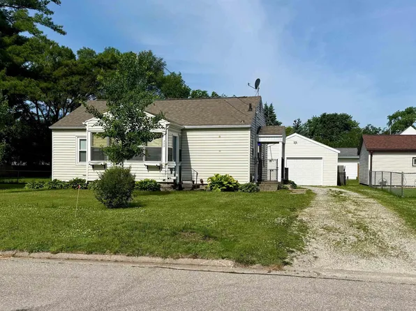 245 Normandy St, Waterloo, IA 50703