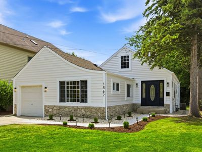 1562 Harding Rd, Northfield, IL, 60093