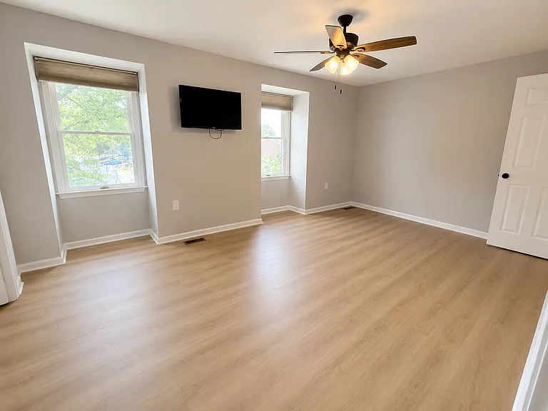 116 Smithfield Ct — Photo 15