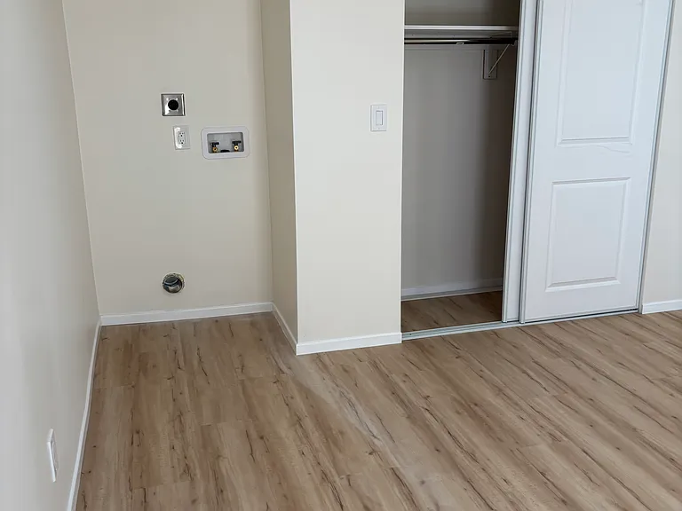 12437 Rose Ave — Photo 6