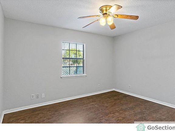 5th image of 805 13th Ave N