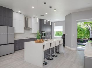 4423 Laurel Pl, Weston, FL 33332