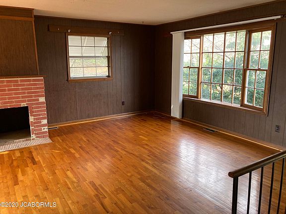 3rd image of 2317 Livingston St