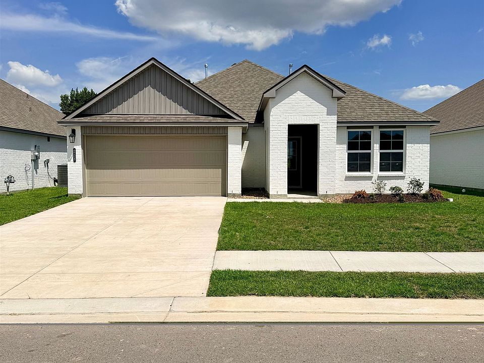 1st image of 256 Pipers Ln