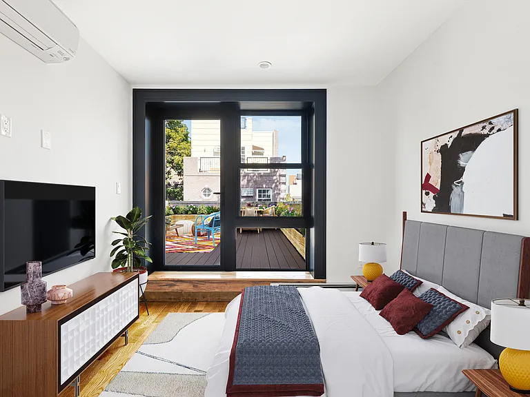 495 Greene Ave #4 — Photo 3