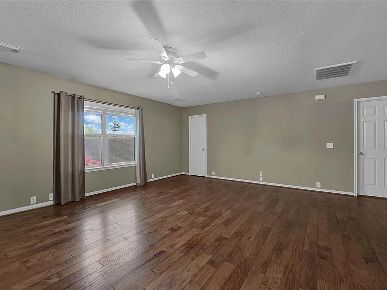 2706 Woodspring Forest Dr — Photo 23