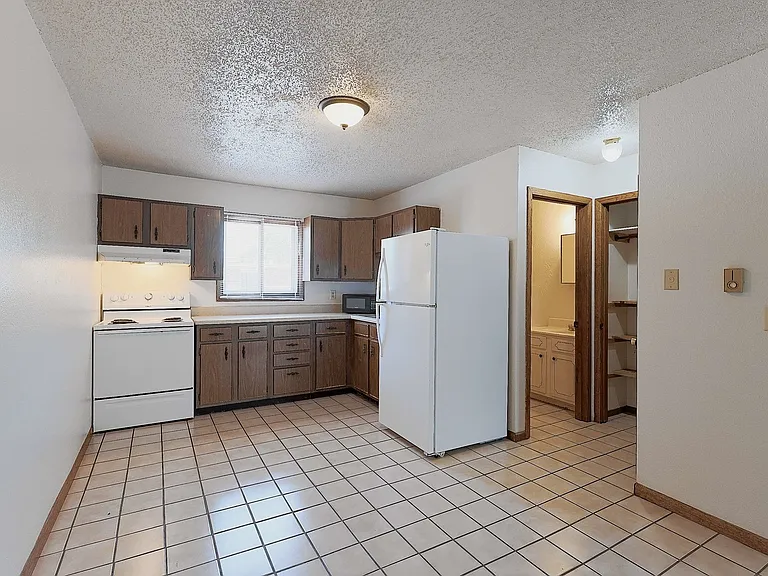 2312 R St — Photo 9