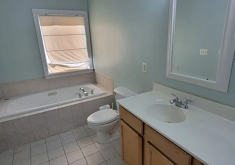 11511 Cavalier Landing Ct — Photo 2