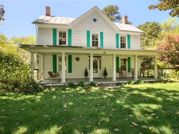 81 Roane Point Dr, Cobbs Creek, VA 23035