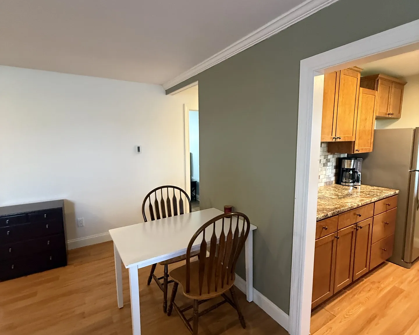 2 bed, 713 sqft, $2,000 — Photo 3