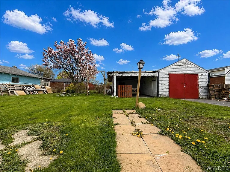 3225 Belden Pl — Photo 3