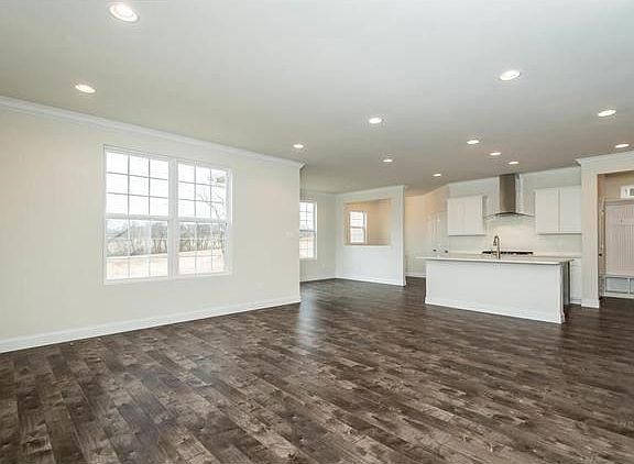 5th image of 2512 Viola Gill Ln