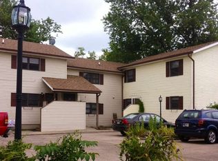601 W Allen St APT C, Bloomington, IN