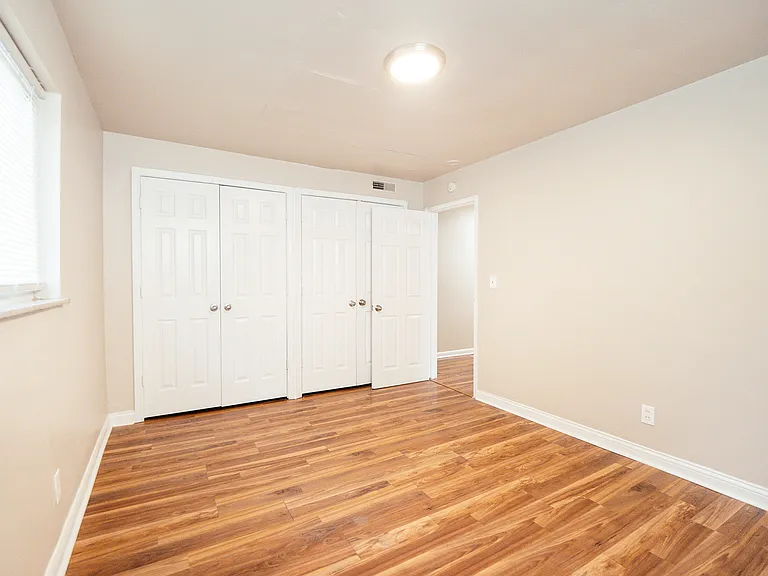 1634 Crest Hill Ave #2 — Photo 8